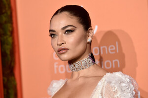 Shanina+Shaik+Rihanna+5th+Annual+Diamond+Ball+qGntcSEnVrcx.jpg