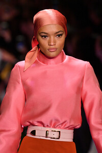 1221284015_BrandonMaxwellRunwaySeptember2019NewG1YQFkQh1GDx.thumb.jpg.0fa1d7a1e6fb1ece5569e7c1891bf4a6.jpg