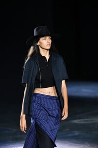 1224649888_RagBoneRunwaySeptember2019NewYorkFashion8nesYScR7SGx.thumb.jpg.2aa732ca7f4079e072f1537be8ba1d75.jpg