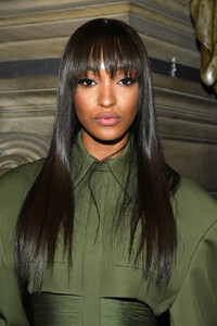 Jourdan+Dunn+Balmain+Front+Row+Paris+Fashion+5vpuZy_cXMSx.jpg