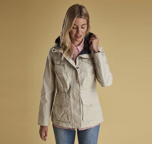 Hannah Cooper - barbour_96.jpg