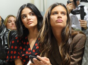 [1173905102] Michael Kors Collection Spring 2020 Runway Show - Front Row.jpg