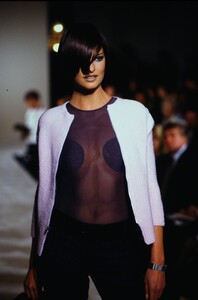 1253544395_marc-jacobs-fw-1995-linda-evangelista(4).thumb.jpg.d2f2d4733f928966d765c5506cb1c628.jpg