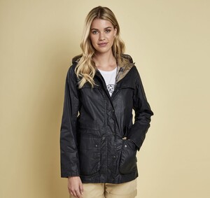 Hannah Cooper - barbour_139.jpg