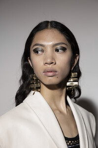 1273746980_3.1PhillipLimSpring2020Backstage1d4PYIOX_U6x.thumb.jpg.efb56a06af457ebdc8a5c41cc78084d1.jpg