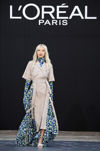 Soo+Joo+Park+Le+Defile+L+Oreal+Paris+Runway+fCkrgXOZTV3x.jpg