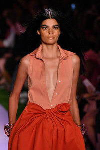 1304912755_BrandonMaxwellRunwaySeptember2019NewpdGuNz9bBTmx.thumb.jpg.f74ae2937d05d8e95cdf4027d82856fb.jpg