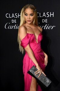 Jasmine+Sanders+Harper+BAZAAR+Celebrates+ICONS+vbOTPurWJ9Px.jpg