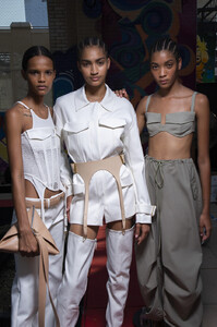 131989728_DionLeeSpring2020BackstageaT9XapNA3Pfx(1).thumb.jpg.8467e0f291b2c6218a6c6849b2f53f5e.jpg