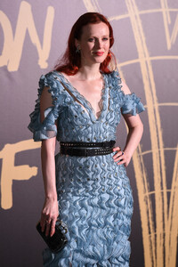 Karen+Elson+Red+Carpet+Arrivals+Fashion+Relief+on_EbfWfZOwx.jpg