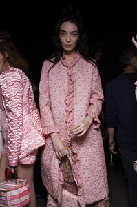 1331948242_AnnaSuiSpring2020BackstageIpoctPYYeBxx.thumb.jpg.d2b6bcfc1a886e8f931cfdffc53f1552.jpg
