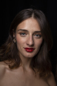 1353996381_BadgleyMischkaSpring2020Backstagee3WQPc9bKnLx.thumb.jpg.119fbe09ab98a2e80f6615bc04f0a4ff.jpg