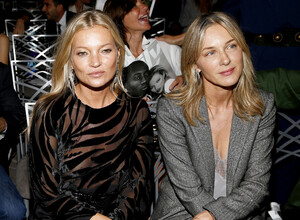 Kate+Moss+Daily+Front+Row+7th+Annual+Fashion+DcFbKMnWjPwx.jpg