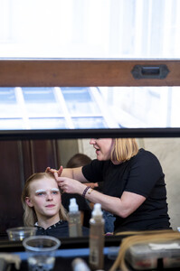 1365552155_SiesMarjanSpring2020Backstagee0yi2feIzYFx.thumb.jpg.ba0877985b02018f1182cd6cf5a18a33.jpg
