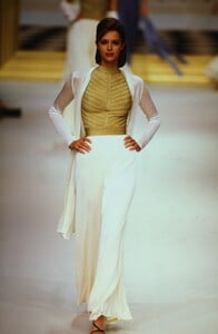 1366731848_herve-leger-fw-1995-heather-stewart-whyte(17).thumb.jpg.93b27d02bed8abd58f2b2429ad2c1724.jpg