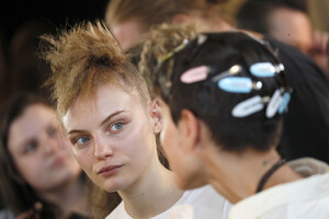 137717255_TomFordBackstageSeptember2019NewYork5de-nz-5ThLx.thumb.jpg.f78bb74c3e2a4e3a7d5962806d67ec78.jpg