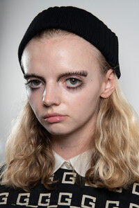 1381544123_GucciSpring2020BackstagehKxH4WDSnPrx.thumb.jpg.b81b07b4a14ecb272a1ca584570a48b0.jpg