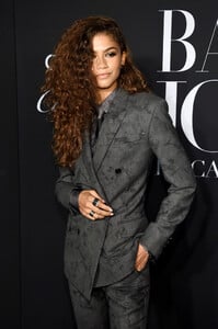 Zendaya+Coleman+Harper+BAZAAR+Celebrates+ICONS+H5v8bwi0NmOx.jpg