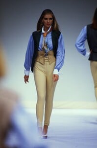 1397526221_sportmax-ss-1993-judit(13).thumb.jpg.26876e77dd6ab7b7d19c390ae052fc30.jpg