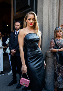 Jasmine+Sanders+Ermanno+Scervino+Street+Style+OlFEjONz7ufx.jpg