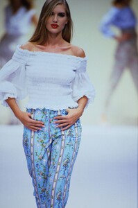 1402699401_sportmax-ss-1993-judit(4).thumb.jpg.7003a88004be83f02a89c751ad79820c.jpg