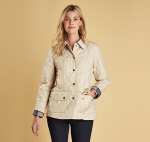 Hannah Cooper - barbour_128.jpg