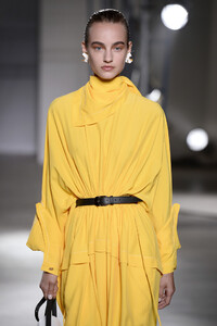 1462823204_ProenzaSchoulerRunwaySeptember2019NewMWX2prNpgHqx.thumb.jpg.1dcd6b55920e72f5f4bc49d0cc15c3ff.jpg