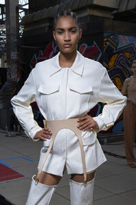1464561229_DionLeeSpring2020Backstage2jQz9QNcsx-x.thumb.jpg.7820df749dbd868d6162b36ab1df772c.jpg