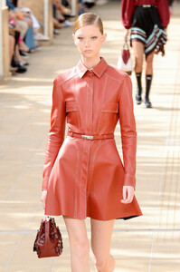 150072227_LongchampRunwaySeptember2019NewYorkFashionPyWDNbHXN8Sx.thumb.jpg.5825694d73528779d1ff362d9c433982.jpg