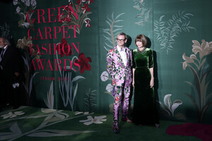 Anna+Wintour+Green+Carpet+Fashion+Awards+Milan+0zMxj625lTyx.jpg