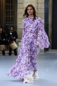 Liya+Kebede+Le+Defile+L+Oreal+Paris+Runway+Gp93_dE8889x.jpg