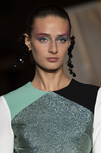 1514460171_ChristianSirianoSpring2020Details6sxSOpJOo4wx.thumb.jpg.ba084d7b70333cedb836d680365c6e7d.jpg