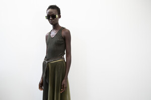 1527738519_HelmutLangSpring2020Backstage0gRGROlEpAKx.thumb.jpg.536b0fa77602b36585aeea14fb929ff7.jpg