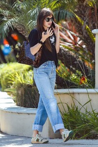       dak180919BZNimage7.jpg