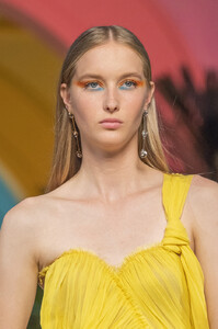 Oscar+de+la+Renta+Spring+2020+Details+61NQQ2GezTCx.jpg