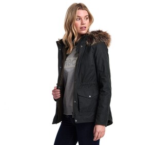 Hannah Cooper - barbour_12.jpg