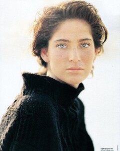 1560345140_elleuknov1989byeamonnjmccabe01.thumb.jpg.4c8175fff11dcf2c1bf4ceb526d9df37.jpg