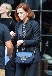 zoe110919BZNimage107.jpg