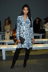 Chanel+Iman+Elie+Tahari+Front+Row+September+vEuIF1th6uFx.jpg