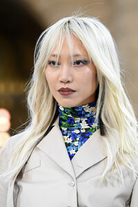 Soo+Joo+Park+Le+Defile+L+Oreal+Paris+Runway+yG_gSkOrlimx.jpg
