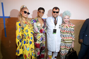 Paris+Hilton+Libertine+Front+Row+September+uB0xnEQTXrox.jpg