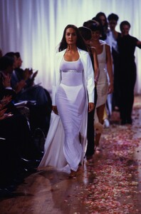 1642498372_liza-bruce-ss-1993(2).thumb.jpg.0621a204fea06ee199ff1a6235bbedfc.jpg