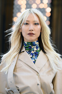 Soo+Joo+Park+Le+Defile+L+Oreal+Paris+Runway+f-6s-hJoD2Tx.jpg