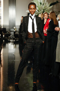Ralph+Lauren+Runway+September+2019+New+York+3sbl6GQ8So4x.jpg
