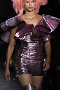 1677464756_JeremyScottSpring2020DetailsJmxBlZ-uDsqx.thumb.jpg.1471e025797828f713dd6acecce8212a.jpg