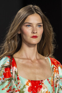 1693600750_BadgleyMischkaSpring2020DetailsEvsjo0bjNImx.thumb.jpg.ec542c5855a764beafb375b4e356784c.jpg