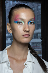 1734809028_ChristianSirianoSpring2020BackstageHoAP9QV0Da0x.thumb.jpg.7a0f9006a787af609900e2b56a85a24b.jpg
