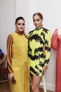 1751257532_15.20Olivia20Palermo20and20Jasmine20Sanders.thumb.jpg.fa46310cacd810e6718af16dbee4cba9.jpg