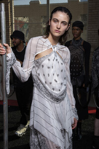 1767977017_DionLeeSpring2020BackstageU1ICR9LnRHqx.thumb.jpg.3f1ca0085a9e179e3e7d497d8621f5e1.jpg
