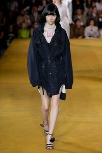 Sofia Steinberg Burberry Prorsum Spring  2020 RTW LFW 1.jpg